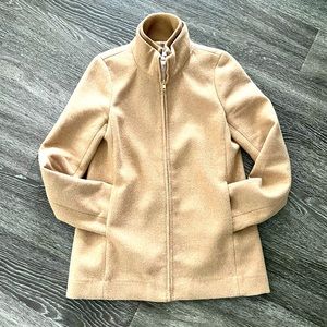 J crew short wool coat Womens size 2 tan